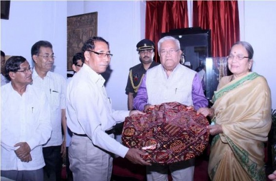 Tripura govt. bids farewell to Governor P B Acharya at Raj Bhawan Tripura govt. bids farewell to Governor P B Acharya at Raj Bhawan